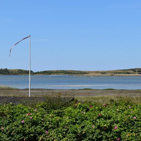 Дом отдыха With Panoramic Ocean View Near Kerteminde *